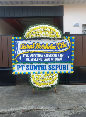 Papan Bunga Duka di Tidore Timur